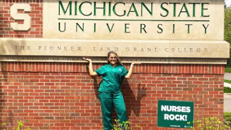 /static/EJAGG/IYW Nursing Graduate helps covid patients in Detroit_00003311.jpg?d=d38967c0c&m=EJAGG